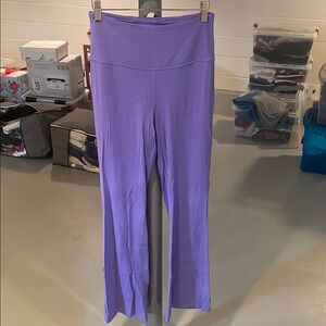 Lululemon women’s purple groove pants